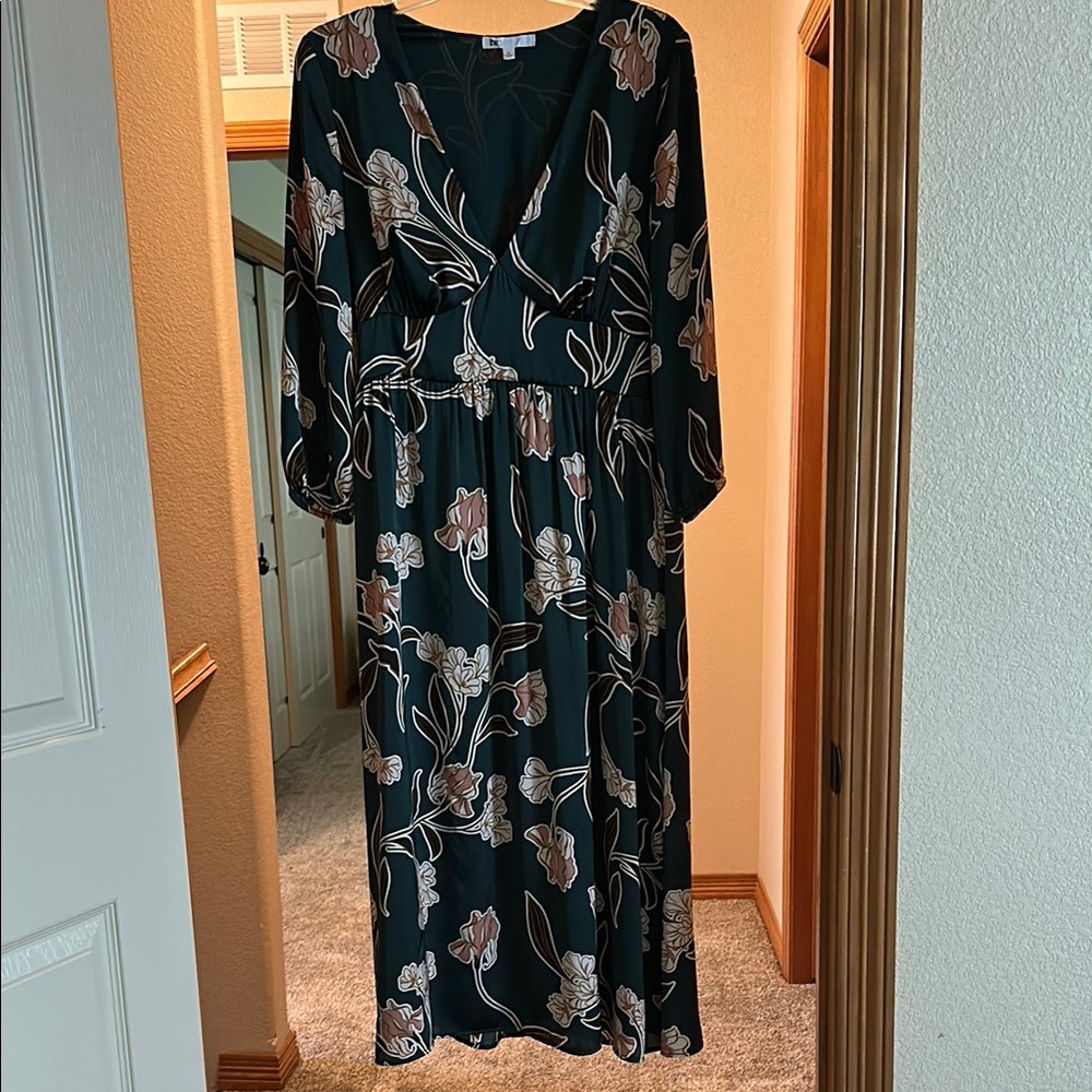 DR2 Dark Green Floral Long Sleeve Dress